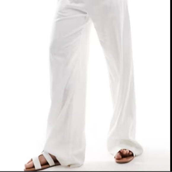 COTTON:ON White Wide-Leg Pull On Pants - Picture 1 of 9